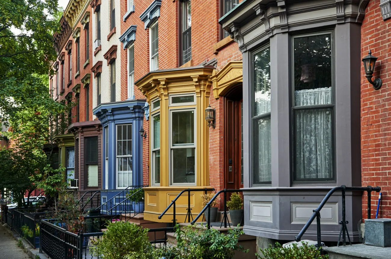 Choose the Right Neighborhood in Canada